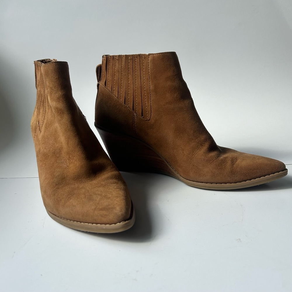CALVIN KLEIN Suede Ankle Booties (Women Size 7 M US)